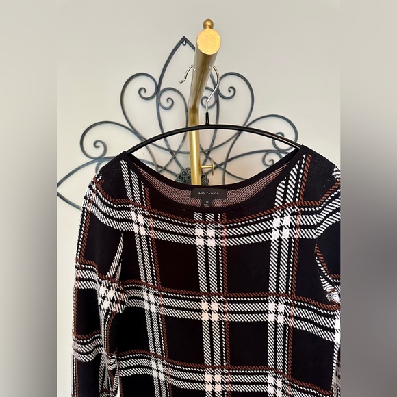 Ann Taylor Plaid Sheath Dress - Picture 3 of 3